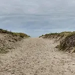 In By Sandy Beaches Appartement *