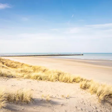 Appartement In By Sandy Beaches *